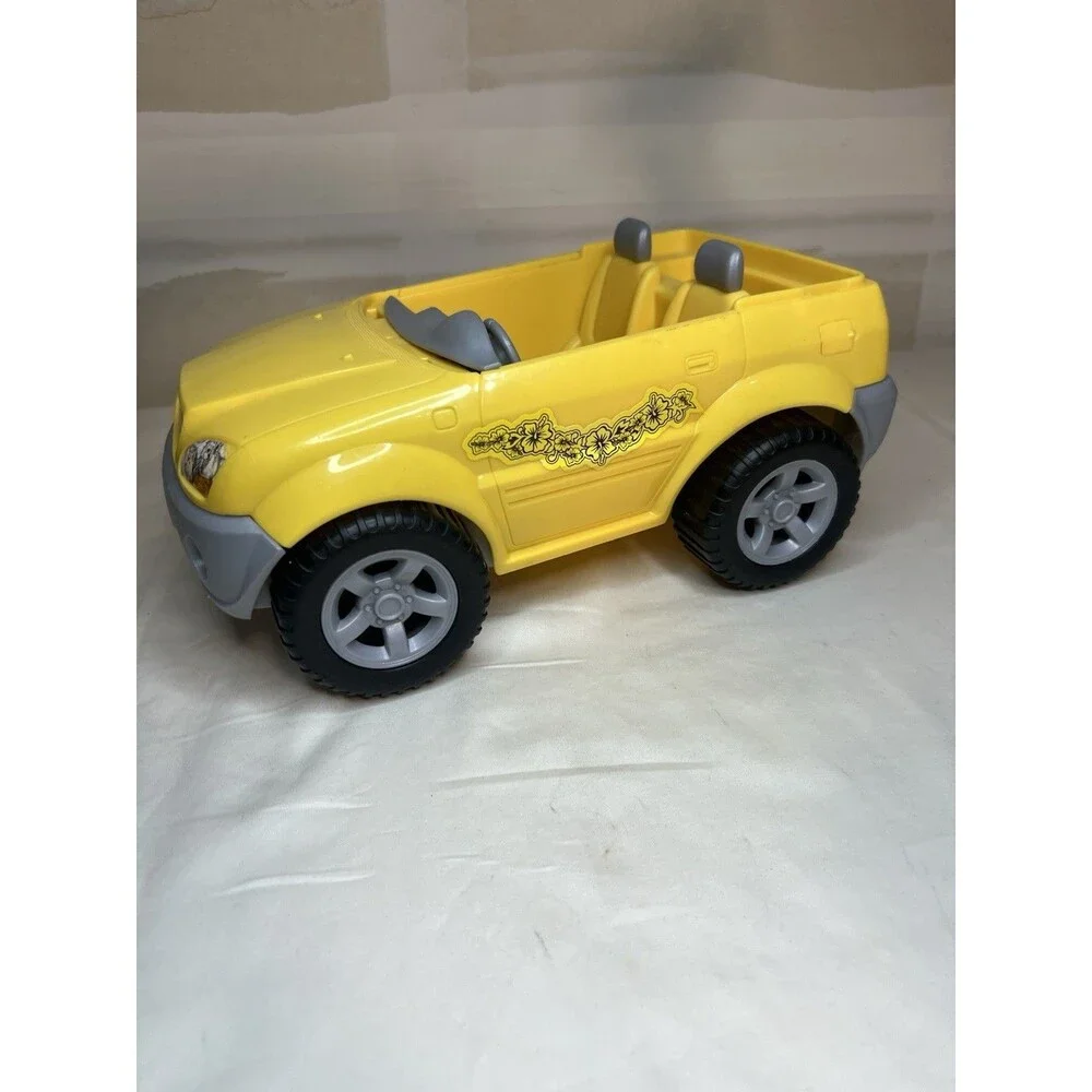 Mattel - Barbie ~ Cali Girl Yellow Jeep 4x4 Car - 2003 SHIPS FREE